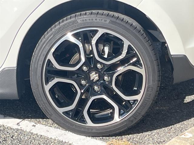 スイフトスポーツ ベースグレード　ワンオーナー　オートマ　セーフティサポート　ＬＥＤヘッドランプ　１７インチアルミホイール　キーレスプッシュスタート　８インチフルセグナビ　バックカメラ　運転席シートヒーター　ステンレス製ペダル（26枚目）