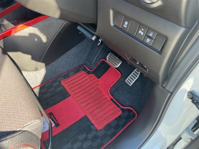 スイフトスポーツ ベースグレード　ワンオーナー　オートマ　セーフティサポート　ＬＥＤヘッドランプ　１７インチアルミホイール　キーレスプッシュスタート　８インチフルセグナビ　バックカメラ　運転席シートヒーター　ステンレス製ペダル（56枚目）