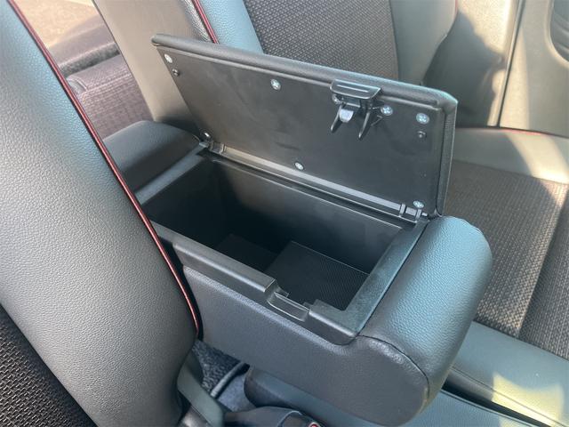 スペーシアカスタム ハイブリッドＸＳ　セーフティサポート　ＬＥＤヘッドランプ　両側パワースライドドア　１５インチアルミホイール　９インチフルセグナビ　全方位カメラ　Ｂｌｕｅｔｏｏｔｈ　ＡＵＤＩＯ　前席シートヒーター　ステアリングヒーター（52枚目）