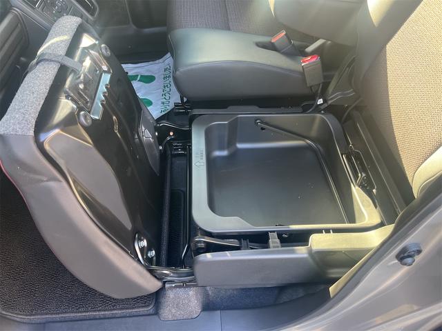 スペーシアカスタム ハイブリッドＸＳ　セーフティサポート　ＬＥＤヘッドランプ　両側パワースライドドア　１５インチアルミホイール　９インチフルセグナビ　全方位カメラ　Ｂｌｕｅｔｏｏｔｈ　ＡＵＤＩＯ　前席シートヒーター　ステアリングヒーター（53枚目）