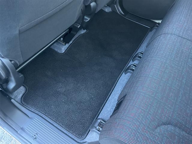 スペーシア ハイブリッドＸ　セーフティサポート　ＬＥＤヘッドランプ　両側パワースライドドア　１４インチアルミホイール　純正８インチフルセグナビ　Ｂｌｕｅｔｏｏｔｈ　ＡＵＤＩＯ　全方位カメラ　ＥＴＣ　運転席シートヒーター　キーレス（70枚目）