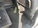 後席フロアマットも使用感は少なくキレイな状態です!!