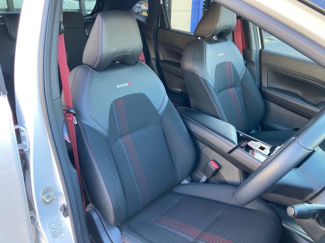 オーラ ニスモ　ワンオーナー　全方位運転支援システム　純正９インチナビ　フルセグＴＶ　全方位モニター　デジタルインナーミラー　前後ドライブレコーダー　ＥＴＣ２．０　ＬＥＤヘッドライト　純正１７インチＡＷ（8枚目）