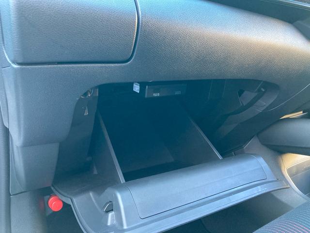 オーラ ニスモ　ワンオーナー　全方位運転支援システム　純正９インチナビ　フルセグＴＶ　全方位モニター　デジタルインナーミラー　前後ドライブレコーダー　ＥＴＣ２．０　ＬＥＤヘッドライト　純正１７インチＡＷ（37枚目）