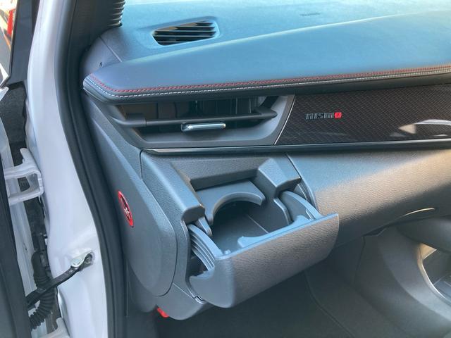 オーラ ニスモ　ワンオーナー　全方位運転支援システム　純正９インチナビ　フルセグＴＶ　全方位モニター　デジタルインナーミラー　前後ドライブレコーダー　ＥＴＣ２．０　ＬＥＤヘッドライト　純正１７インチＡＷ（39枚目）