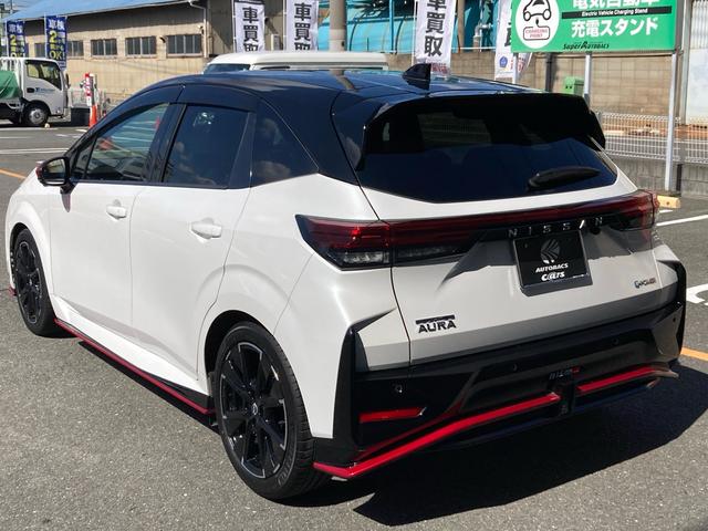オーラ ニスモ　ワンオーナー　全方位運転支援システム　純正９インチナビ　フルセグＴＶ　全方位モニター　デジタルインナーミラー　前後ドライブレコーダー　ＥＴＣ２．０　ＬＥＤヘッドライト　純正１７インチＡＷ（60枚目）