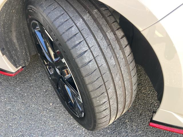 オーラ ニスモ　ワンオーナー　全方位運転支援システム　純正９インチナビ　フルセグＴＶ　全方位モニター　デジタルインナーミラー　前後ドライブレコーダー　ＥＴＣ２．０　ＬＥＤヘッドライト　純正１７インチＡＷ（74枚目）