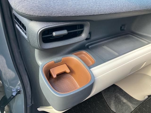 シエンタ ハイブリッドＺ　ワンオーナー　セーフティセンス　ブラインドスポットモニター　レーダークルーズコントロール　両側パワースライド　１０．５ディスプレイオーディオナビ　フルセグ　全方位カメラ　ＬＥＤヘッドライト（42枚目）