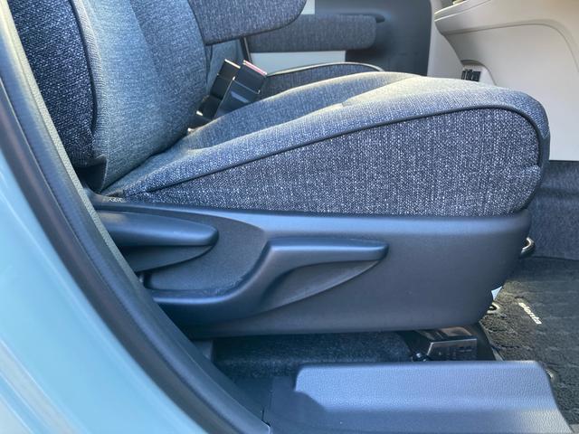 シエンタ ハイブリッドＺ　ワンオーナー　セーフティセンス　ブラインドスポットモニター　レーダークルーズコントロール　両側パワースライド　１０．５ディスプレイオーディオナビ　フルセグ　全方位カメラ　ＬＥＤヘッドライト（50枚目）