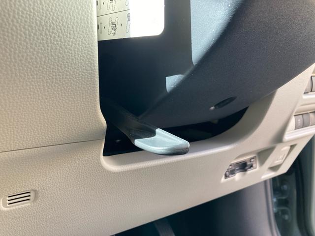 シエンタ ハイブリッドＺ　ワンオーナー　セーフティセンス　ブラインドスポットモニター　レーダークルーズコントロール　両側パワースライド　１０．５ディスプレイオーディオナビ　フルセグ　全方位カメラ　ＬＥＤヘッドライト（52枚目）