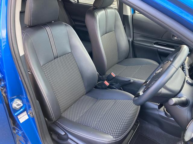 アクア クロスオーバー セーフティセンス スマートキー プッシュスタート ディーラー純正9インチナビ フルセグTV バックカメラ ビルトインETC オートエアコン プライバシーガラス オートライト 純正16インチAW(8枚目)