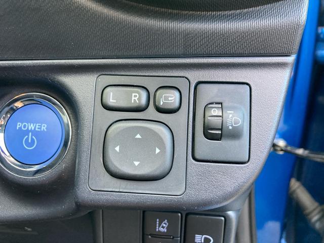 アクア クロスオーバー セーフティセンス スマートキー プッシュスタート ディーラー純正9インチナビ フルセグTV バックカメラ ビルトインETC オートエアコン プライバシーガラス オートライト 純正16インチAW(24枚目)