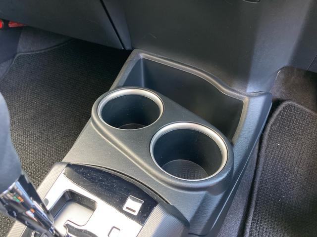 アクア クロスオーバー セーフティセンス スマートキー プッシュスタート ディーラー純正9インチナビ フルセグTV バックカメラ ビルトインETC オートエアコン プライバシーガラス オートライト 純正16インチAW(30枚目)