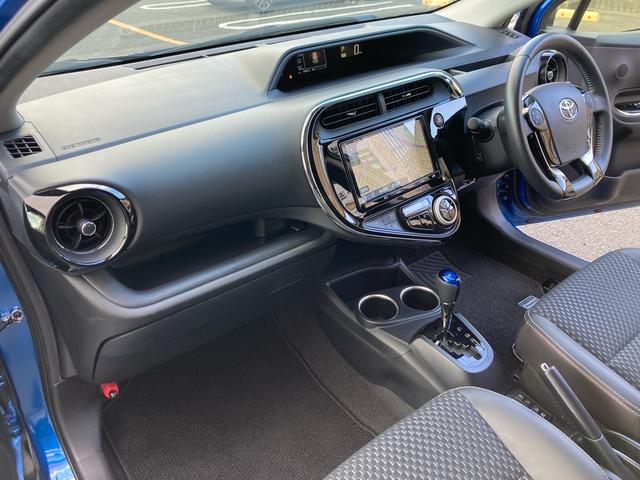 アクア クロスオーバー セーフティセンス スマートキー プッシュスタート ディーラー純正9インチナビ フルセグTV バックカメラ ビルトインETC オートエアコン プライバシーガラス オートライト 純正16インチAW(48枚目)