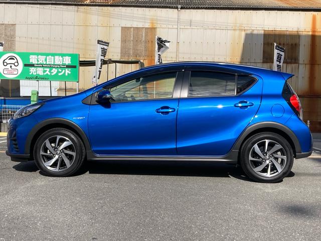 アクア クロスオーバー セーフティセンス スマートキー プッシュスタート ディーラー純正9インチナビ フルセグTV バックカメラ ビルトインETC オートエアコン プライバシーガラス オートライト 純正16インチAW(50枚目)