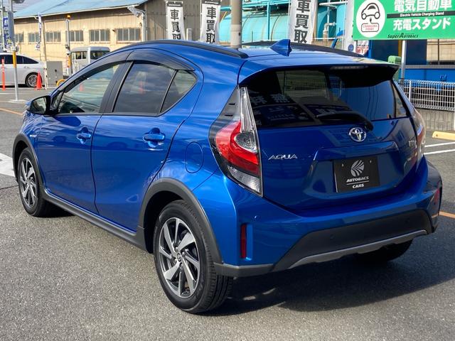 アクア クロスオーバー セーフティセンス スマートキー プッシュスタート ディーラー純正9インチナビ フルセグTV バックカメラ ビルトインETC オートエアコン プライバシーガラス オートライト 純正16インチAW(53枚目)