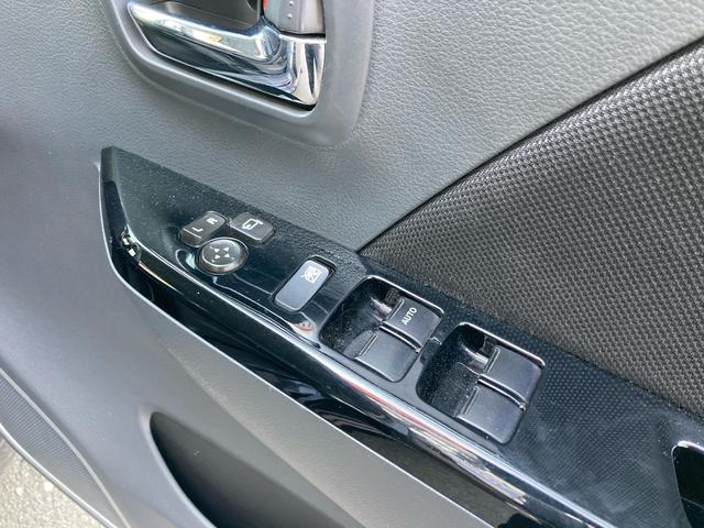 ワゴンRスティングレー X レーダブレーキサポート スマートキー プッシュスタート アイドリングストップ HIDヘッドライト 社外LEDフォグランプ プライバシーガラス 純正14インチAW 社外CDチューナー(18枚目)