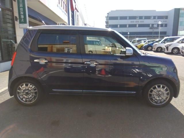 Ｎ－ＯＮＥ プレミアム　ツアラー・Ｌパッケージ　ワンオーナー　キーレス　ワンセグ　ナビ＆ＴＶ　１５アルミホイール　エアバッグ　オートマ　フル装備　助手席エアバッグ　サイドエアバッグ　ＨＩＤヘッドライト　ＥＴＣ　バックカメラ　スマートキー（8枚目）