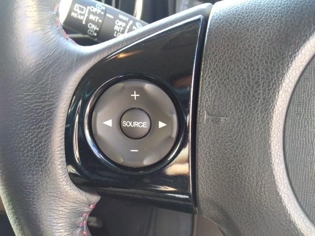 Ｎ－ＯＮＥ プレミアム　ツアラー・Ｌパッケージ　ワンオーナー　キーレス　ワンセグ　ナビ＆ＴＶ　１５アルミホイール　エアバッグ　オートマ　フル装備　助手席エアバッグ　サイドエアバッグ　ＨＩＤヘッドライト　ＥＴＣ　バックカメラ　スマートキー（22枚目）