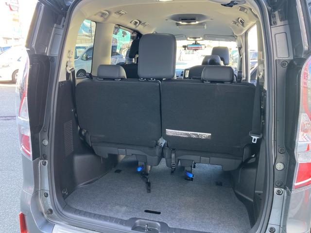 セレナ ｅ－パワー　ハイウェイスターＧ　ワンオーナー　プロパイロット　両側ハンズフリーパワースライドドア　左オートステップ　メーカー純正ナビ　純正フリップダウンモニター　アラウンドビューモニター　デジタルインナーミラー　前席シートヒーター（12枚目）