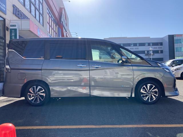 セレナ ｅ－パワー　ハイウェイスターＧ　ワンオーナー　プロパイロット　両側ハンズフリーパワースライドドア　左オートステップ　メーカー純正ナビ　純正フリップダウンモニター　アラウンドビューモニター　デジタルインナーミラー　前席シートヒーター（62枚目）