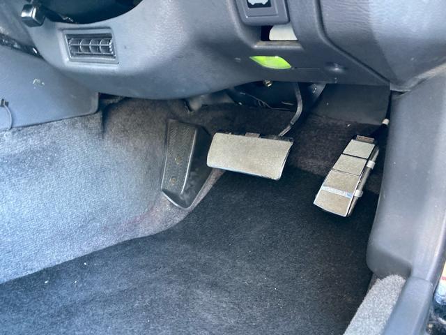 スープラ ２．０ＧＴツインターボワイドエレクトロニクス　ワンオーナー　ワイドボディー　ツインターボ　４速ＡＴ　クルーズコントロール　ＡＢＳ　オートエアコン　パワーウィンドウ　１６インチＡＷ（36枚目）