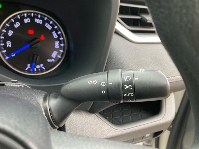 ���Â��Ȃ�Ύ����Ńw�b�h���C�g���_���A�Â��Ȃ�Ύ����ŏ������Ă����I�[�g���C�g��W�������B���C�g�̏����Y��̐S�z������܂���B