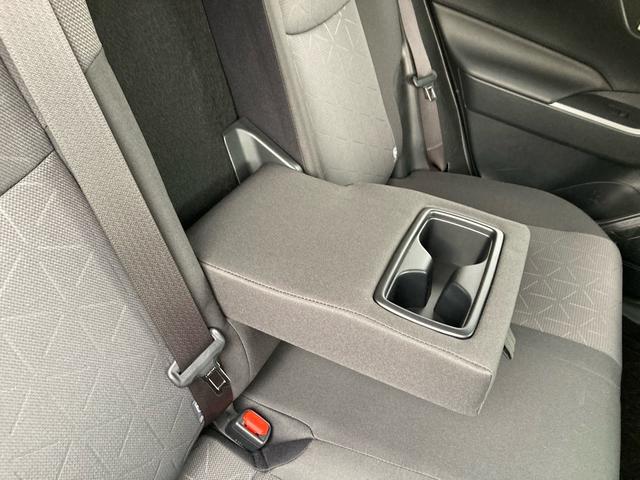 ����Ȃ̃A�[�����X�g�ɂ͓�l���̃h�����N�z���_�[�����Ă��܂��B