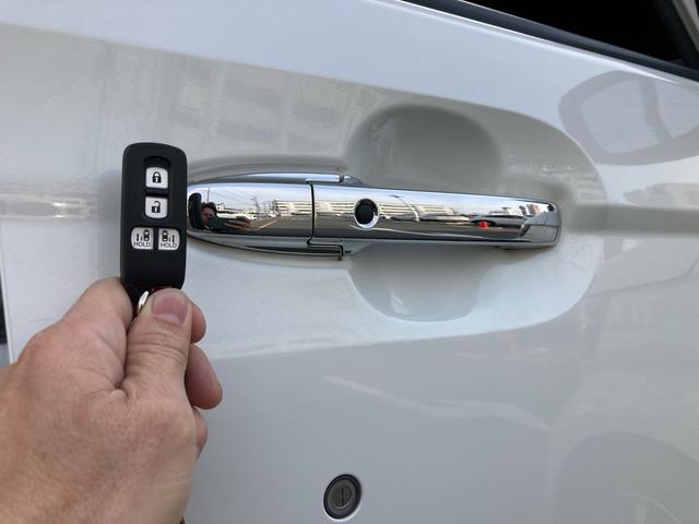 Ｎ－ＢＯＸカスタム Ｌ　両側パワースライドドア　ホンダセンシング　アダプティブクルーズコントロール　ディーラー純正ナビ　フルセグＴＶ　バックカメラ　サイド＆カーテンエアバック　ＬＥＤヘッドライト　純正１４インチＡＷ（12枚目）
