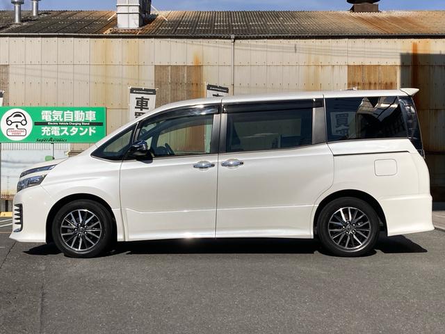 ヴォクシー ZS 煌 弊社レンタカーアップ 両側パワースライドドア スマートキー プッシュスタート パナソニックナビゲーション フルセグTV バックカメラ ステアリングリモコン LEDヘッドライト 純正16インチAW(54枚目)