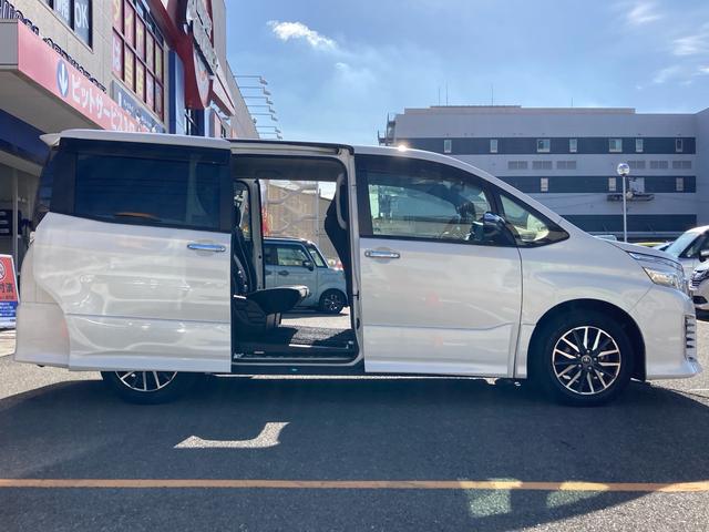 ヴォクシー ZS 煌 弊社レンタカーアップ 両側パワースライドドア スマートキー プッシュスタート パナソニックナビゲーション フルセグTV バックカメラ ステアリングリモコン LEDヘッドライト 純正16インチAW(56枚目)