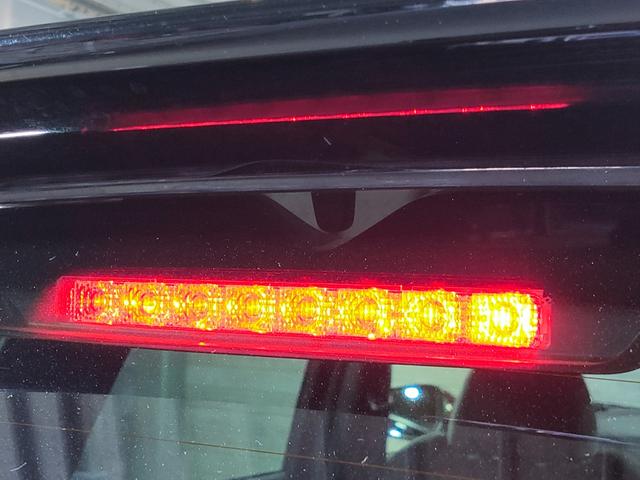 ノート ニスモ　Ｓ　後期最終モデル／ＬＥＤヘッドライト／タナベ車高調プロコンフォートＲ／地デジフルセグナビ／バックカメラ／Ｂｌｕｅｔｏｏｔｈ／スマートキー／プッシュスタート／（17枚目）