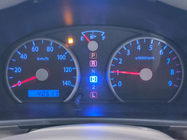 エブリイワゴン レザーセレクション　特別仕様車／ハーフレザーシート／両側パワースライドドア／ＨＤＤナビ／後席モニター／ＥＴＣ／追加スピーカー／サブウーハー／ＬＥＤヘッドライト／ＬＥＤフォグランプ／オートステップ／（15枚目）