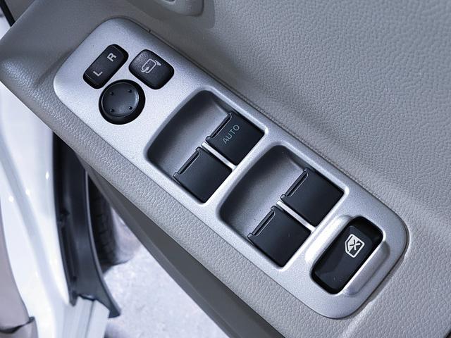 エブリイワゴン レザーセレクション　特別仕様車／ハーフレザーシート／両側パワースライドドア／ＨＤＤナビ／後席モニター／ＥＴＣ／追加スピーカー／サブウーハー／ＬＥＤヘッドライト／ＬＥＤフォグランプ／オートステップ／（22枚目）