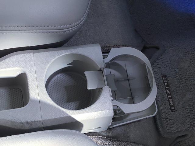 エブリイワゴン レザーセレクション　特別仕様車／ハーフレザーシート／両側パワースライドドア／ＨＤＤナビ／後席モニター／ＥＴＣ／追加スピーカー／サブウーハー／ＬＥＤヘッドライト／ＬＥＤフォグランプ／オートステップ／（35枚目）