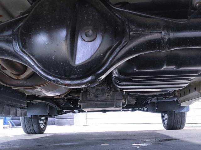 エブリイワゴン レザーセレクション　特別仕様車／ハーフレザーシート／両側パワースライドドア／ＨＤＤナビ／後席モニター／ＥＴＣ／追加スピーカー／サブウーハー／ＬＥＤヘッドライト／ＬＥＤフォグランプ／オートステップ／（74枚目）