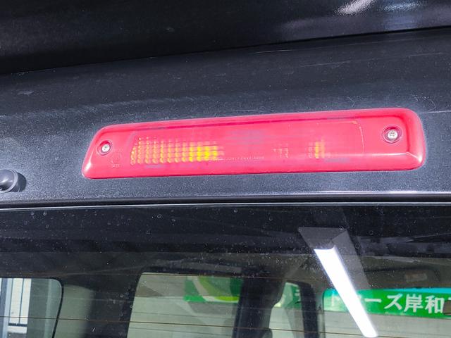 アトレーワゴン カスタムターボＲＳ　ＩＣ付きターボ／ハイルーフ／ＨＤＤナビ／地デジ／キセノン／フォグランプ／１３インチ純正アルミホイール／キーレス／オートエアコン／両側スライドドア／（52枚目）