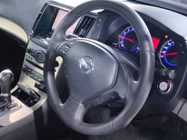 スカイライン 250GT V36型/走行2万キロ/純正ナビ/バックカメラ/サイドカメラ/17インチ純正アルミホイール/キセノン/パワーシート/プッシュスタート/スマートキー/オートエアコン/オートライト/ETC/(18枚目)