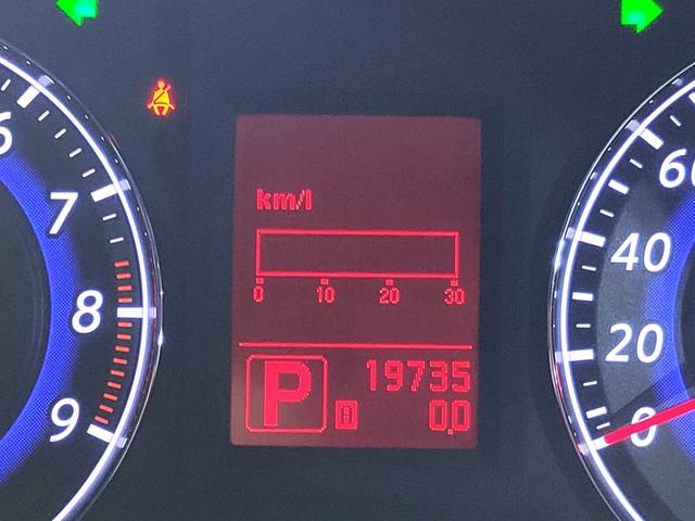 スカイライン 250GT V36型/走行2万キロ/純正ナビ/バックカメラ/サイドカメラ/17インチ純正アルミホイール/キセノン/パワーシート/プッシュスタート/スマートキー/オートエアコン/オートライト/ETC/(29枚目)