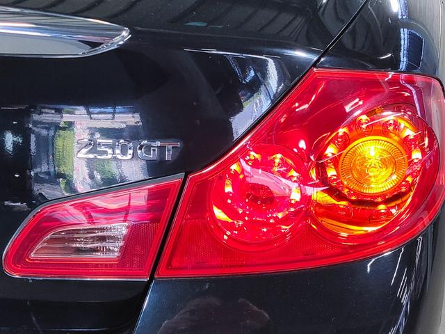 スカイライン 250GT V36型/走行2万キロ/純正ナビ/バックカメラ/サイドカメラ/17インチ純正アルミホイール/キセノン/パワーシート/プッシュスタート/スマートキー/オートエアコン/オートライト/ETC/(55枚目)