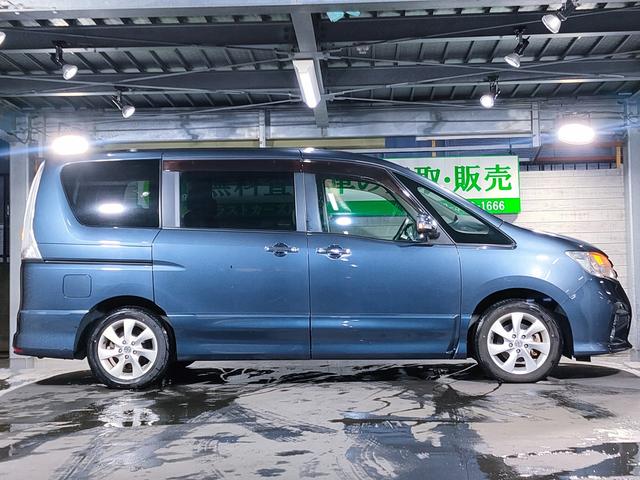 セレナ ハイウェイスター　禁煙車／ナビ／地デジ／Ｂｌｕｅｔｏｏｔｈ対応／両側電動スライドドア／エアロ／フォグランプ／プッシュスタート／スマートキー／純正アルミホイール／オートエアコン／オートライト／ＥＴＣ／（12枚目）