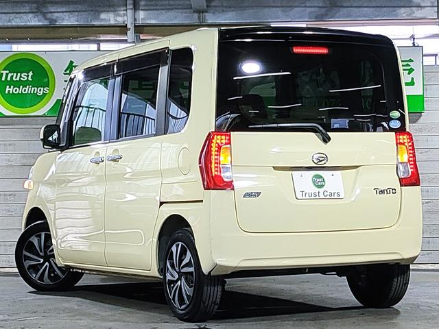 タント ウェルカムシートＸ　／助手席ターンリフト／ワンオーナー／純正ナビ／バックカメラ／パワースライドドア／１４インチ社外アルミホイール／プッシュスタート／スマートキー／オートエアコン／（8枚目）