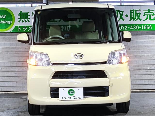 タント ウェルカムシートＸ　／助手席ターンリフト／ワンオーナー／純正ナビ／バックカメラ／パワースライドドア／１４インチ社外アルミホイール／プッシュスタート／スマートキー／オートエアコン／（9枚目）