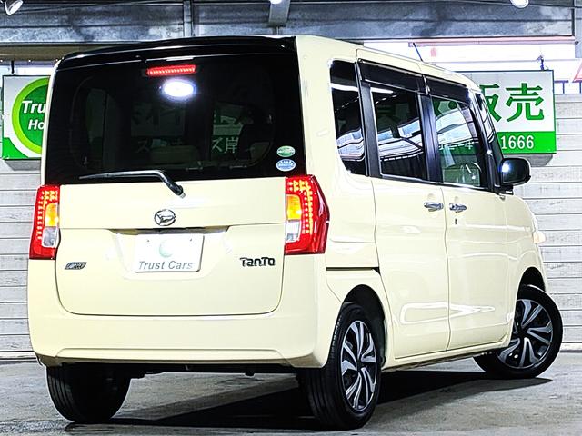 タント ウェルカムシートＸ　／助手席ターンリフト／ワンオーナー／純正ナビ／バックカメラ／パワースライドドア／１４インチ社外アルミホイール／プッシュスタート／スマートキー／オートエアコン／（15枚目）