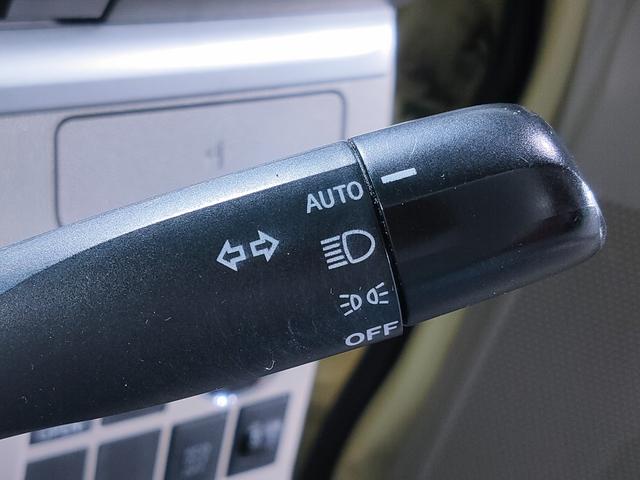 タント ウェルカムシートＸ　／助手席ターンリフト／ワンオーナー／純正ナビ／バックカメラ／パワースライドドア／１４インチ社外アルミホイール／プッシュスタート／スマートキー／オートエアコン／（33枚目）