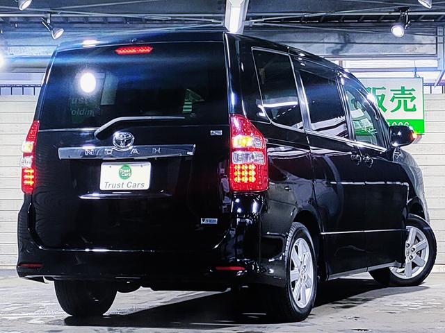 トラストカーズはおかげさまで創業１８年を迎えました♪大阪で４店舗＋車検対応近畿運輸局指定整備工場♪今後も魅力あるお車の提案を続けて参ります♪