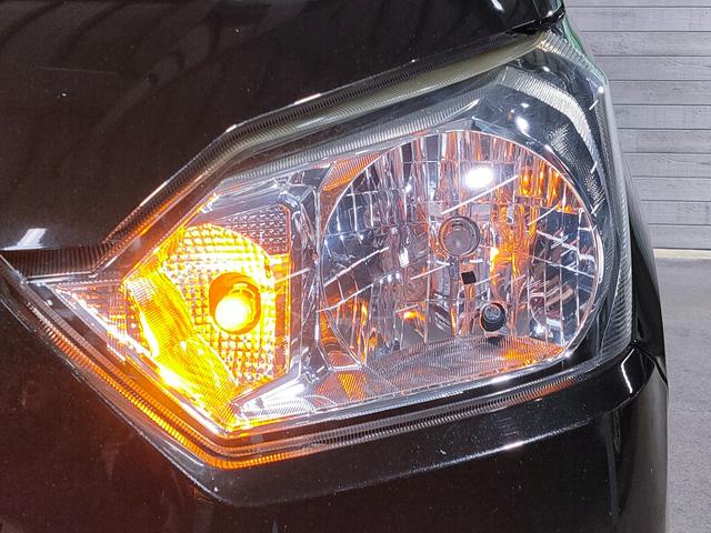 ヘッドライトに照度を妨げるような曇りはございません！