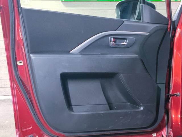 プレマシー ２０ＣＳ　禁煙車／地デジナビ／両側スライドドア／ＥＴＣ／７人乗り／フルオートエアコン／１５インチ社外アルミ（42枚目）