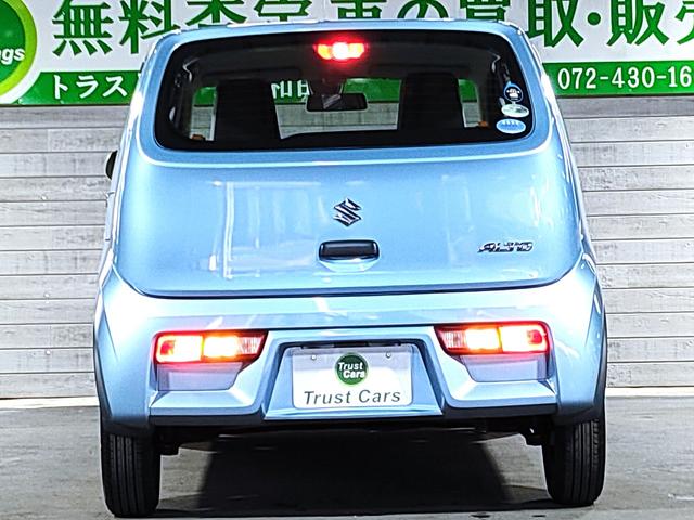 アルト F レーダーブレーキサポート装着車/5AGS/禁煙/衝突軽減/誤発進抑制/キーレス/13インチ社外アルミホイール/FM・AMラジオ付きCDプレイヤー/PS/PW/取扱説明書/記録簿/(7枚目)