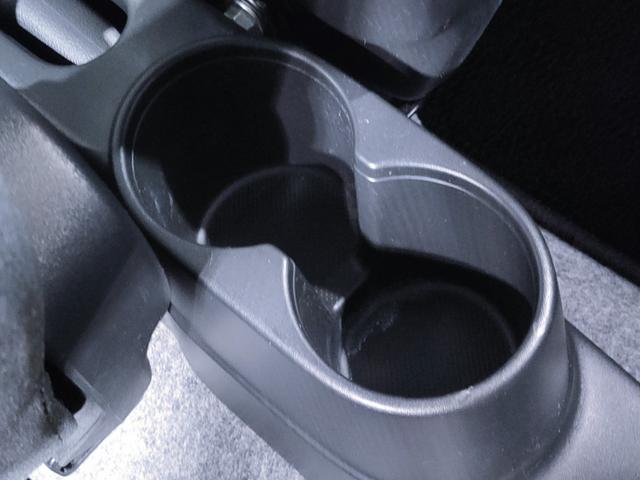 アルト F レーダーブレーキサポート装着車/5AGS/禁煙/衝突軽減/誤発進抑制/キーレス/13インチ社外アルミホイール/FM・AMラジオ付きCDプレイヤー/PS/PW/取扱説明書/記録簿/(31枚目)